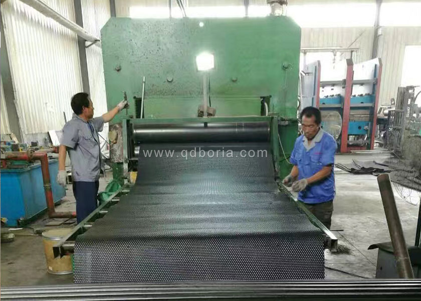 橡膠成型機(jī)